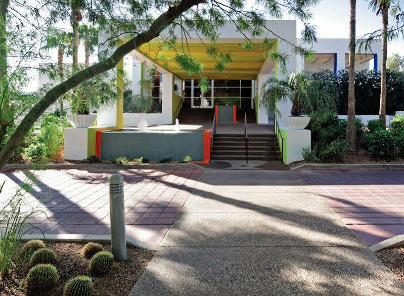 The Monarch 3* Scottsdale